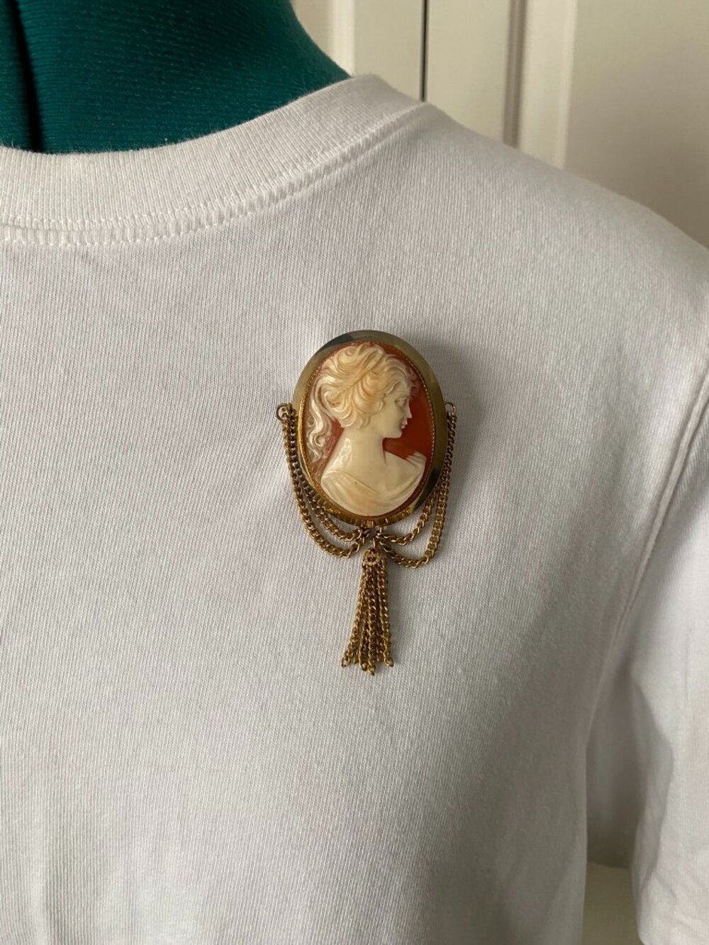 Vintage Inspired Cameo Brooch with Gold-Tone Chain Tassel
